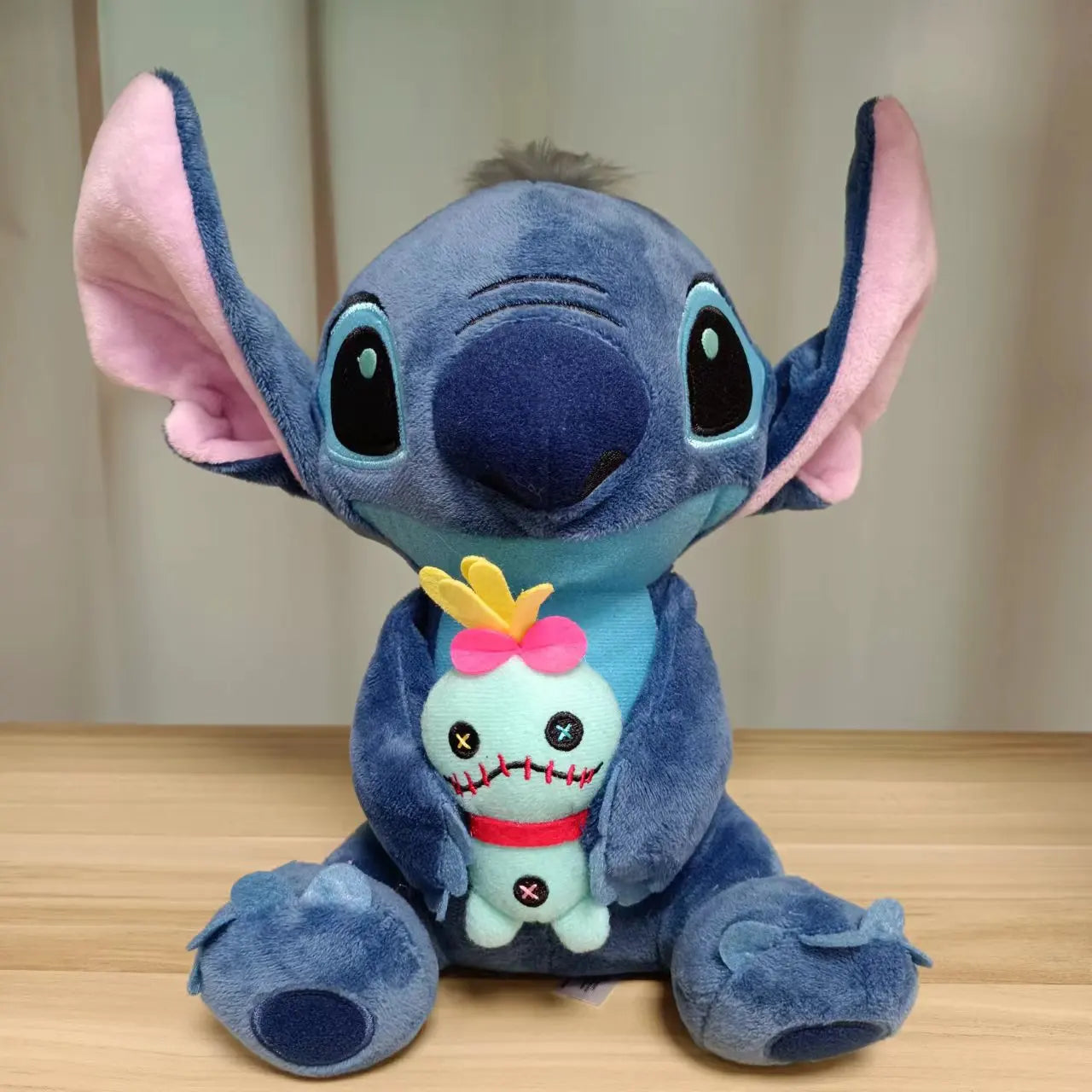 Pelúcia Stitch de 25 cm: Pequena, Fofa e Cheia de Carinho!