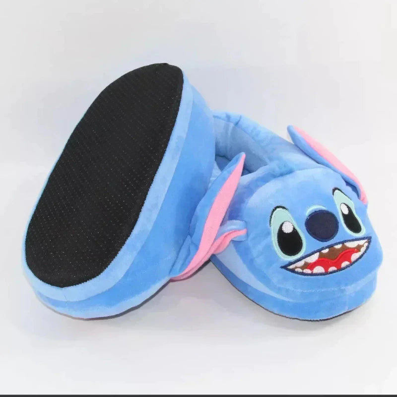 Pantufa Stitch e Angel: Conforto e Estilo para Seus Pés! 🦋✨