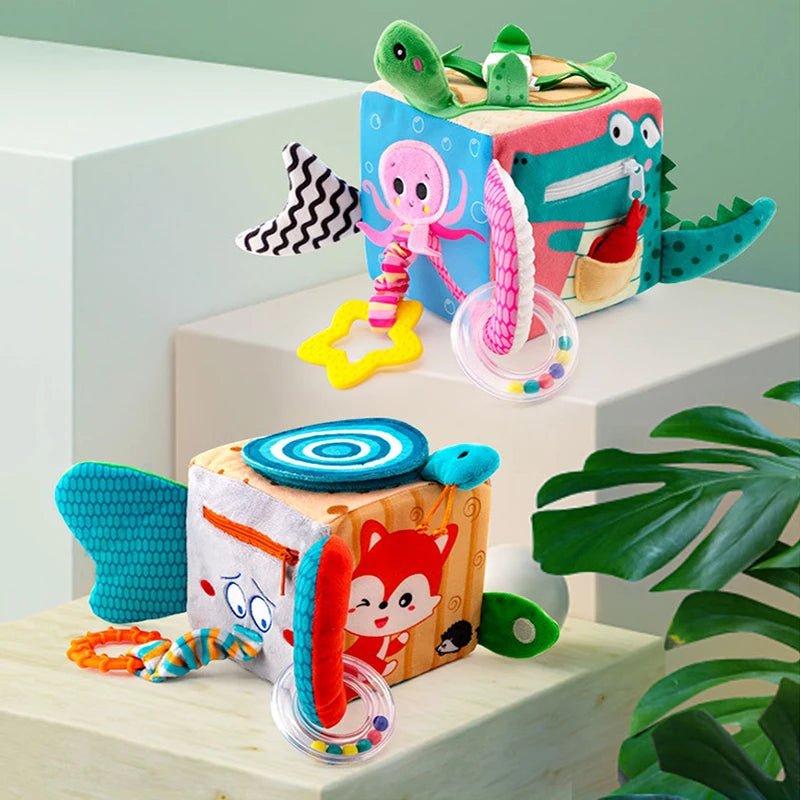 Cubo de Atividades de Pelúcia Sensorial com Chocalho e Mordedor para Bebê