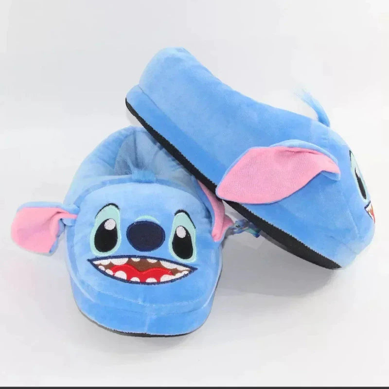 Pantufa Stitch e Angel: Conforto e Estilo para Seus Pés! 🦋✨