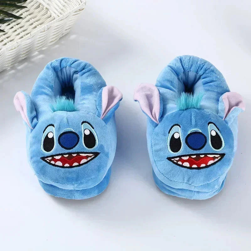 Pantufa Stitch e Angel: Conforto e Estilo para Seus Pés! 🦋✨