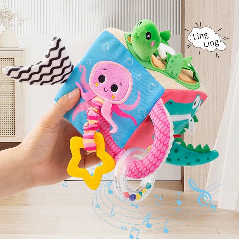 Cubo de Atividades de Pelúcia Sensorial com Chocalho e Mordedor para Bebê