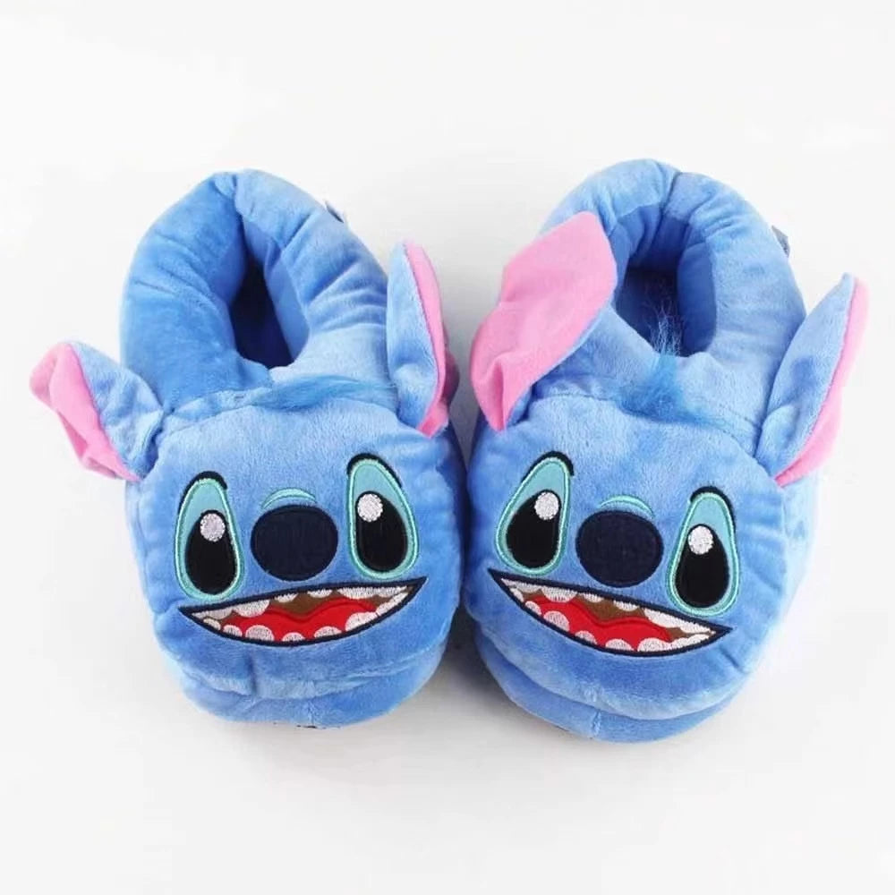Pantufa Stitch e Angel: Conforto e Estilo para Seus Pés! 🦋✨